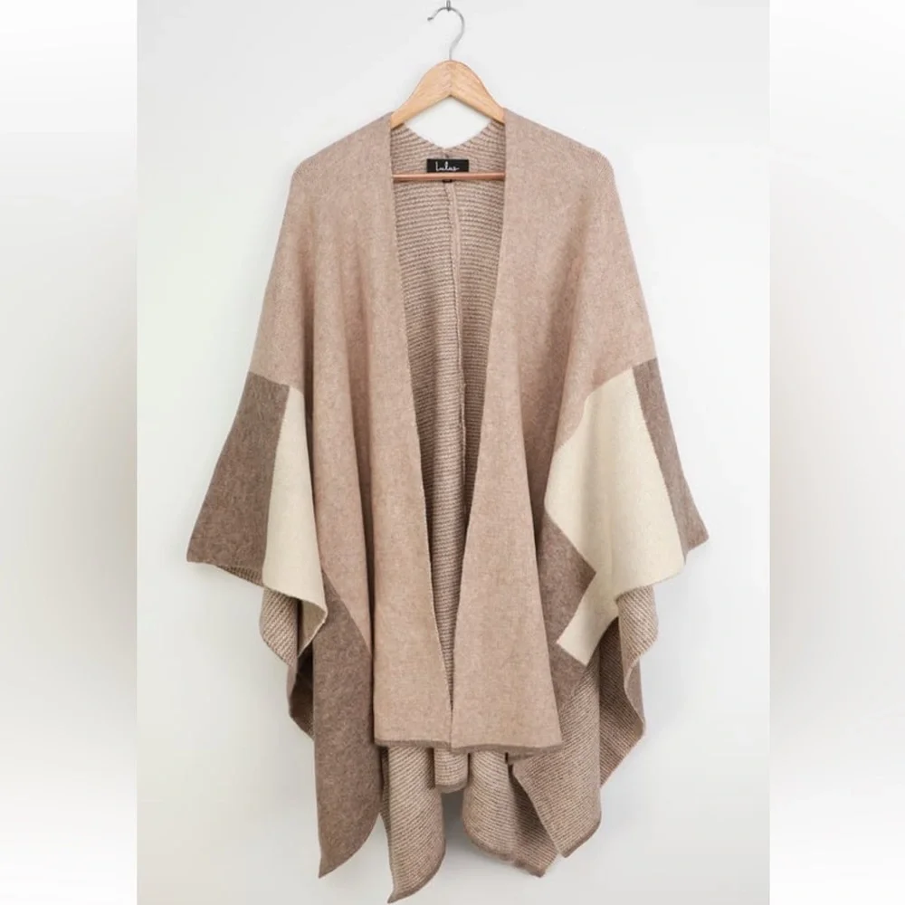 Colorblock Poncho - Picture 3 of 4